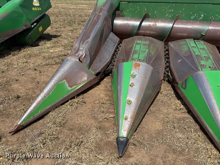 image for item NA9330 John Deere 835A all-crop head