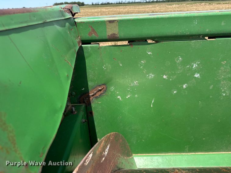 image for item NA9330 John Deere 835A all-crop head