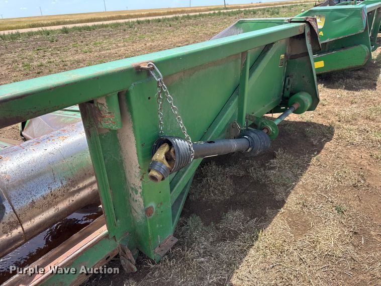 image for item NA9330 John Deere 835A all-crop head