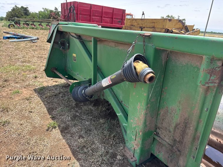 image for item NA9330 John Deere 835A all-crop head