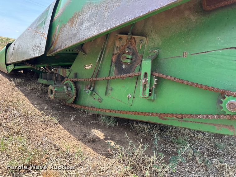 image for item NA9330 John Deere 835A all-crop head