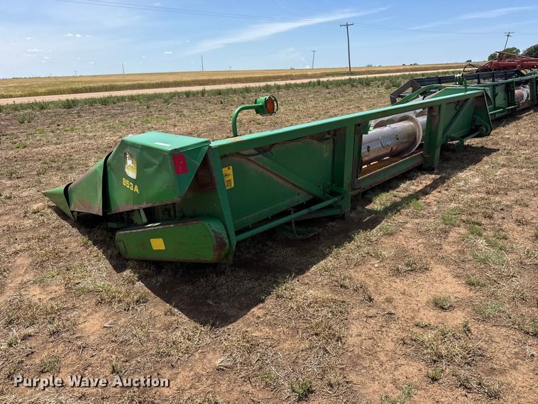 image for item NA9331 John Deere 853A all-crop head