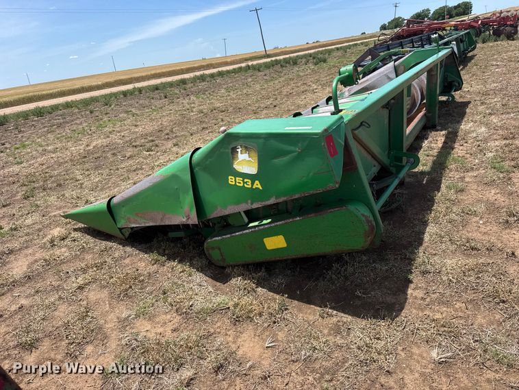 image for item NA9331 John Deere 853A all-crop head