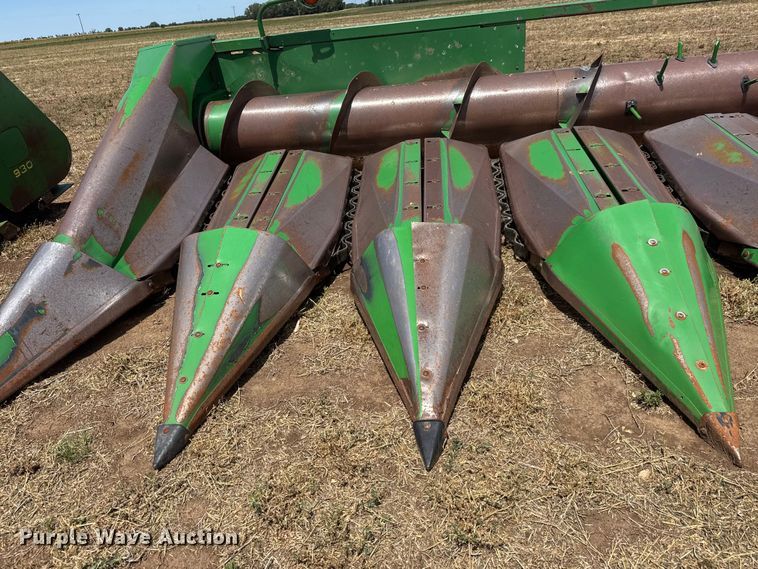 image for item NA9331 John Deere 853A all-crop head