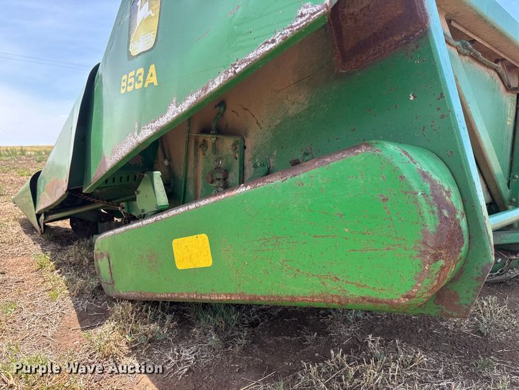 image for item NA9331 John Deere 853A all-crop head