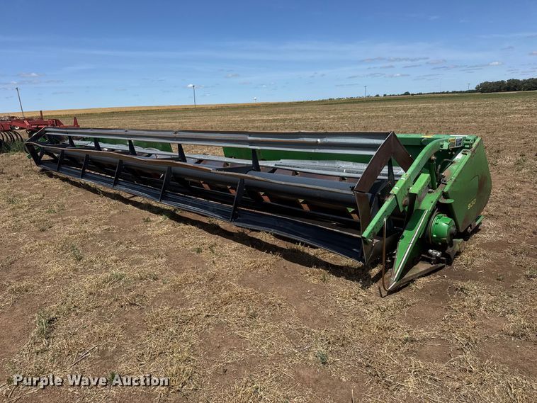 image for item NA9332 John Deere 930 rigid head