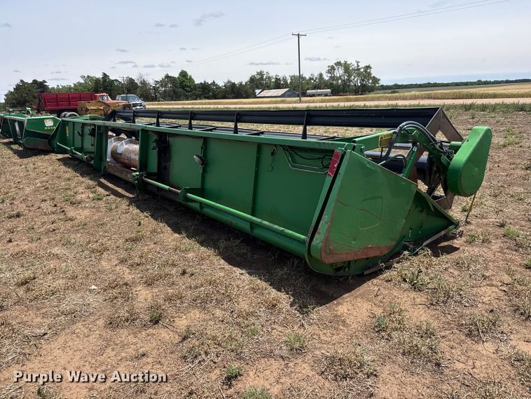 image for item NA9332 John Deere 930 rigid head