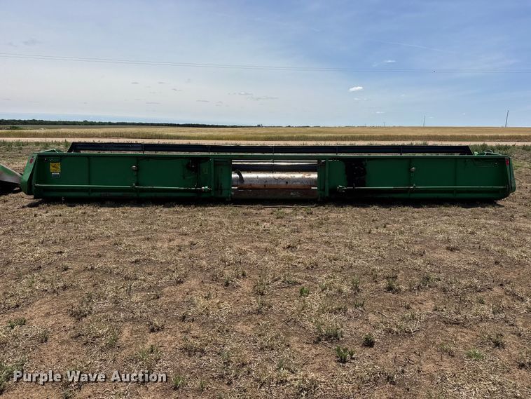 image for item NA9332 John Deere 930 rigid head