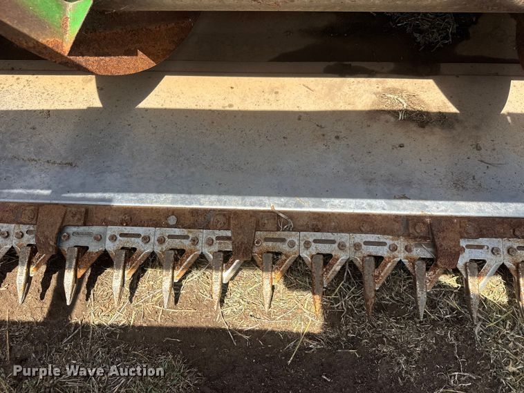 image for item NA9332 John Deere 930 rigid head