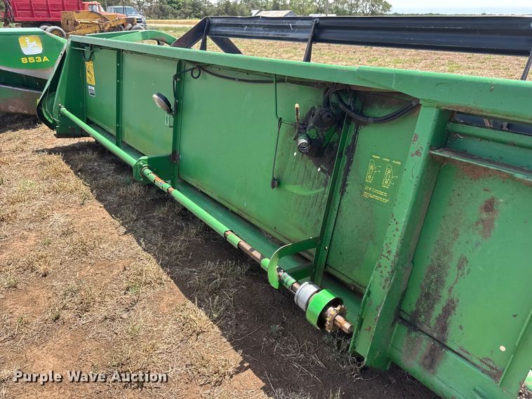 image for item NA9332 John Deere 930 rigid head