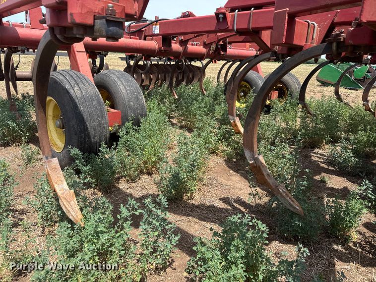 image for item NA9333 Sunflower 4510-15 tandem disk