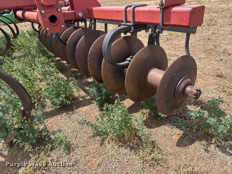 image for item NA9333 Sunflower 4510-15 tandem disk