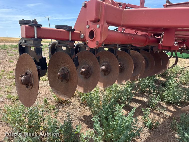 image for item NA9333 Sunflower 4510-15 tandem disk