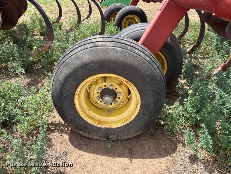 image for item NA9333 Sunflower 4510-15 tandem disk