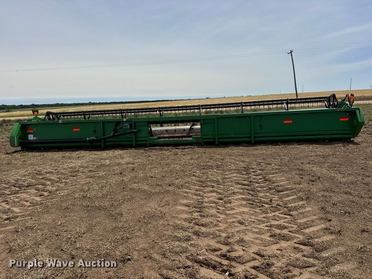 image for item NA9334 John Deere 635F HydraFlex flex head