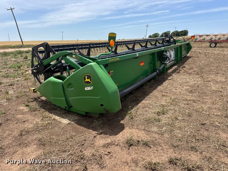 image for item NA9334 John Deere 635F HydraFlex flex head
