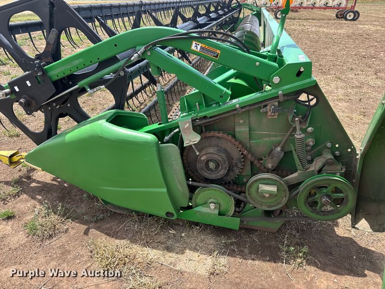 image for item NA9334 John Deere 635F HydraFlex flex head