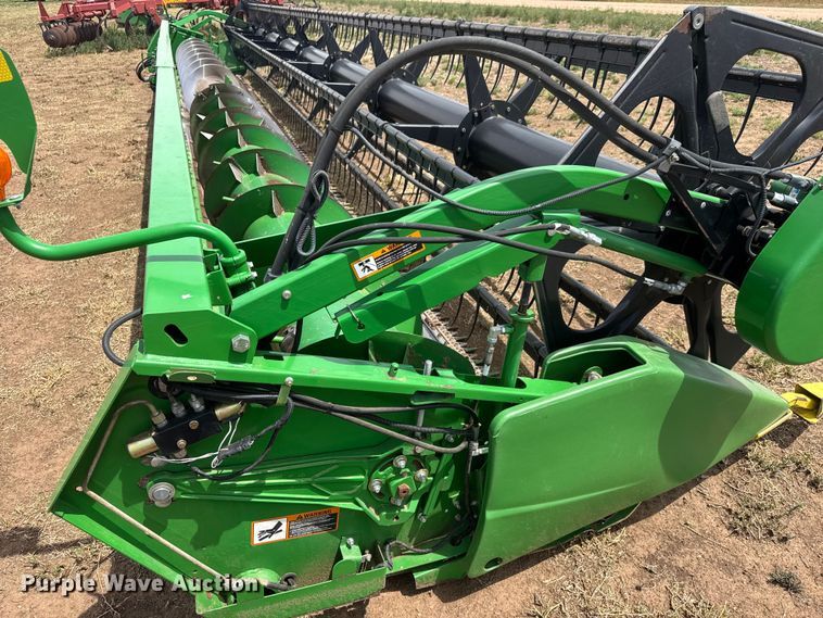 image for item NA9334 John Deere 635F HydraFlex flex head