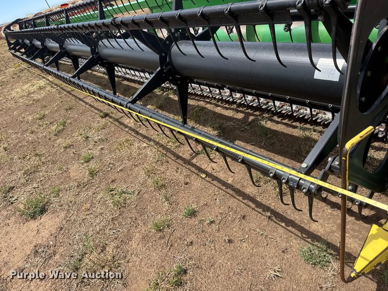 image for item NA9334 John Deere 635F HydraFlex flex head