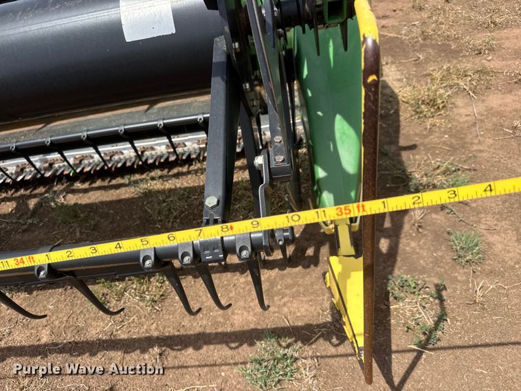 image for item NA9334 John Deere 635F HydraFlex flex head