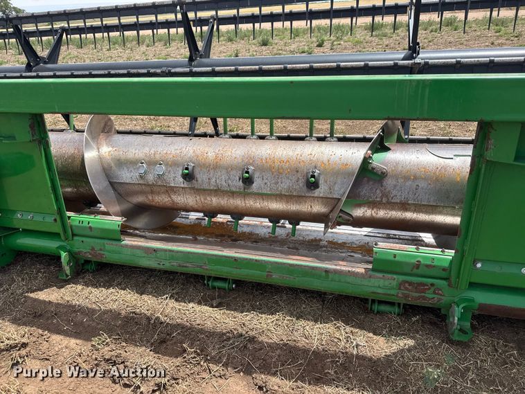image for item NA9334 John Deere 635F HydraFlex flex head