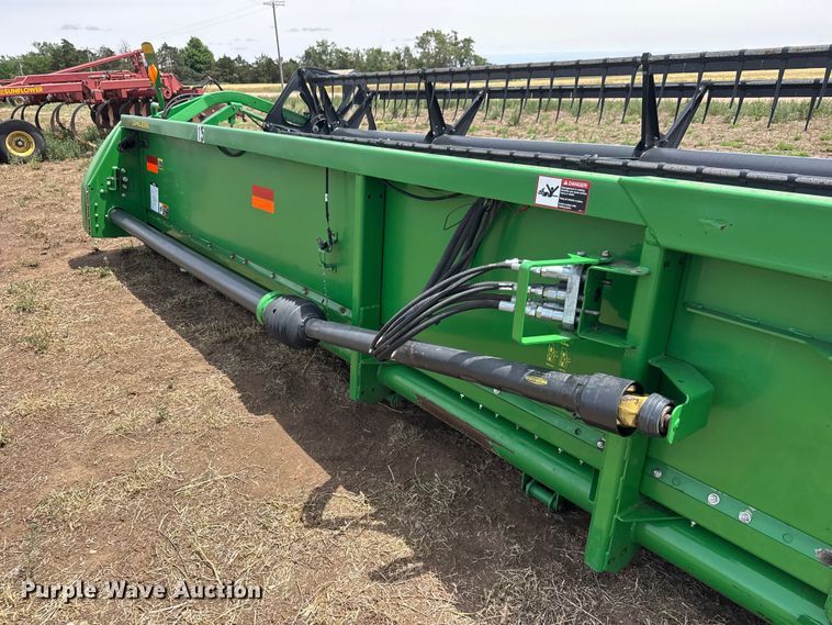 image for item NA9334 John Deere 635F HydraFlex flex head