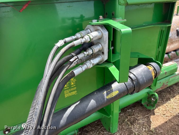 image for item NA9334 John Deere 635F HydraFlex flex head