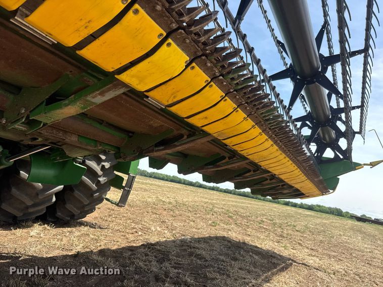 image for item NA9334 John Deere 635F HydraFlex flex head
