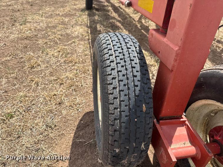 image for item NA9335 H&S BF14HC hay rake