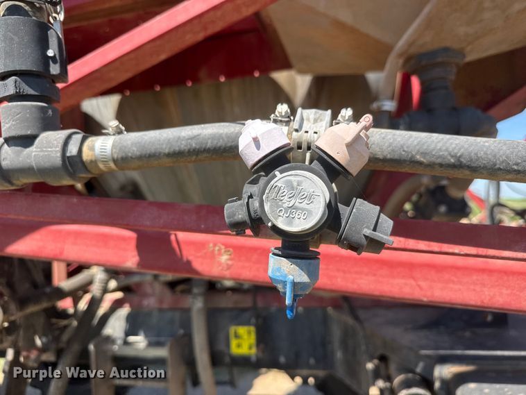image for item NA9376 2002 Case IH SPX3150 Patriot sprayer