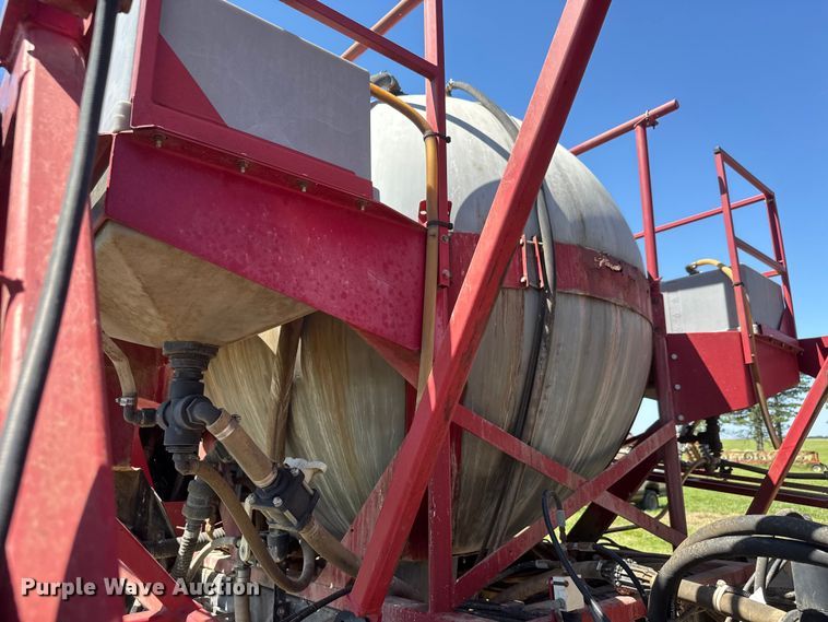 image for item NA9376 2002 Case IH SPX3150 Patriot sprayer