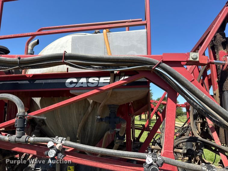 image for item NA9376 2002 Case IH SPX3150 Patriot sprayer