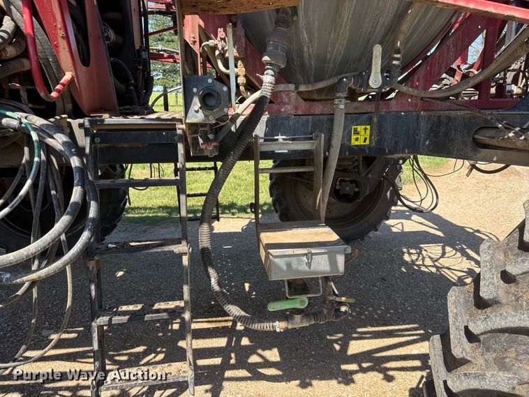 image for item NA9376 2002 Case IH SPX3150 Patriot sprayer