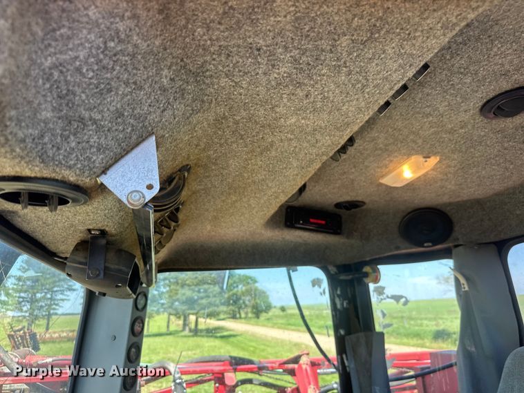 image for item NA9376 2002 Case IH SPX3150 Patriot sprayer
