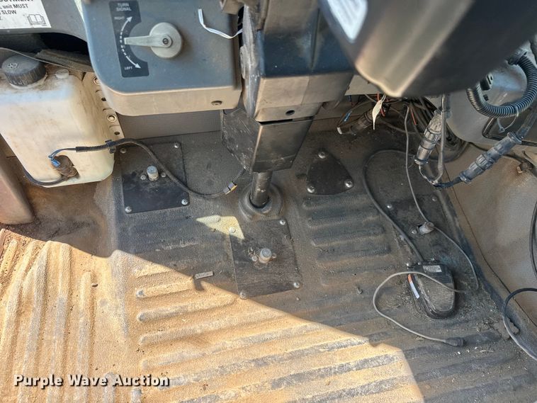 image for item NA9376 2002 Case IH SPX3150 Patriot sprayer
