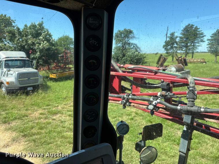 image for item NA9376 2002 Case IH SPX3150 Patriot sprayer