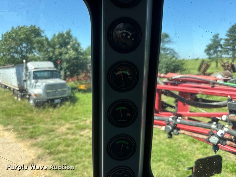 image for item NA9376 2002 Case IH SPX3150 Patriot sprayer