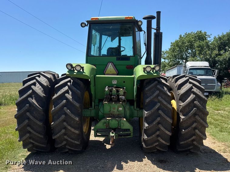 image for item NA9377 1984 John Deere 8650 4WD tractor