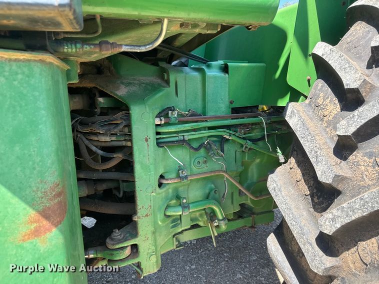 image for item NA9377 1984 John Deere 8650 4WD tractor