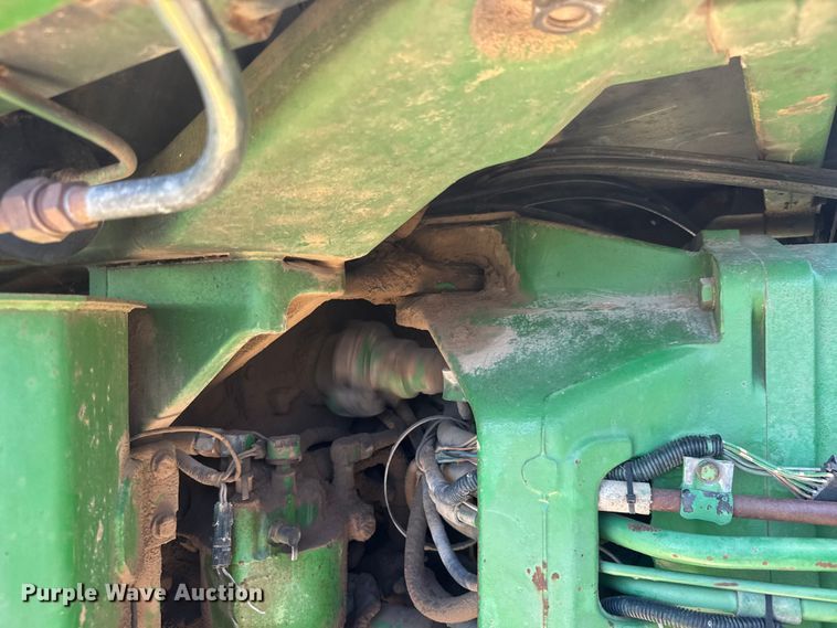 image for item NA9377 1984 John Deere 8650 4WD tractor
