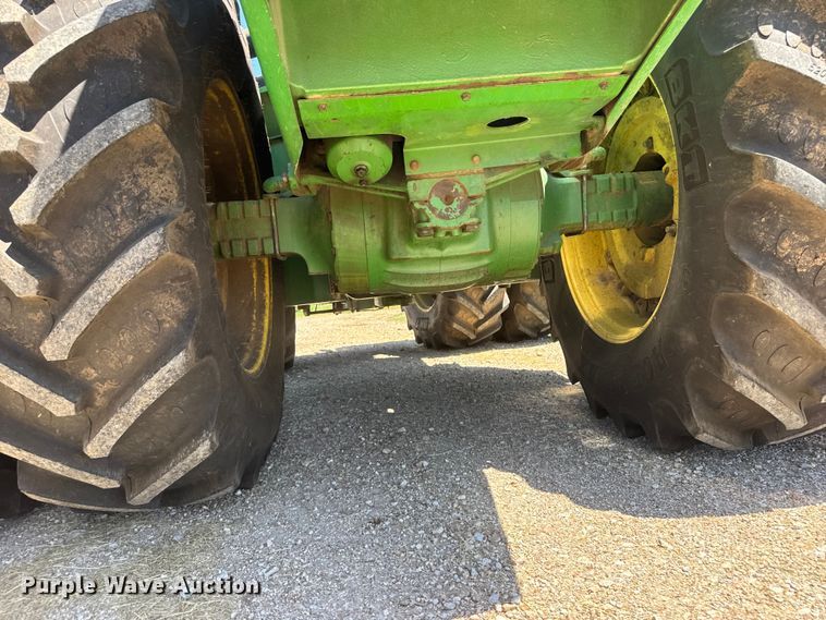 image for item NA9377 1984 John Deere 8650 4WD tractor
