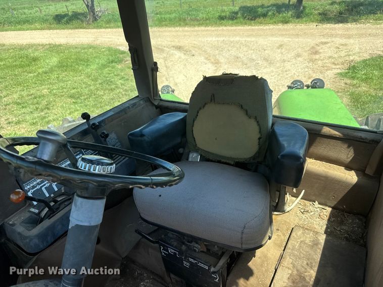 image for item NA9377 1984 John Deere 8650 4WD tractor