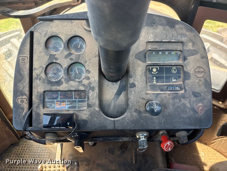 image for item NA9377 1984 John Deere 8650 4WD tractor