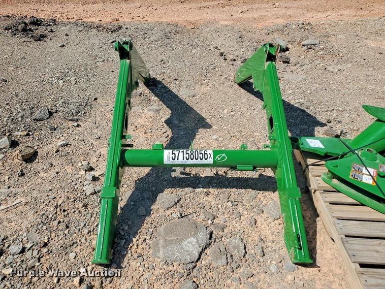 image for item YA2893 2021 John Deere 520M loader