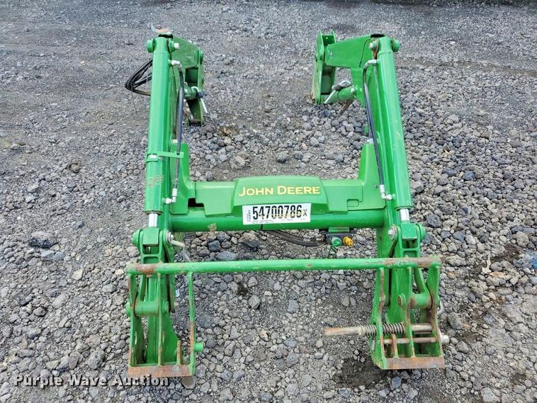 image for item YA3704 2022 John Deere 520M loader