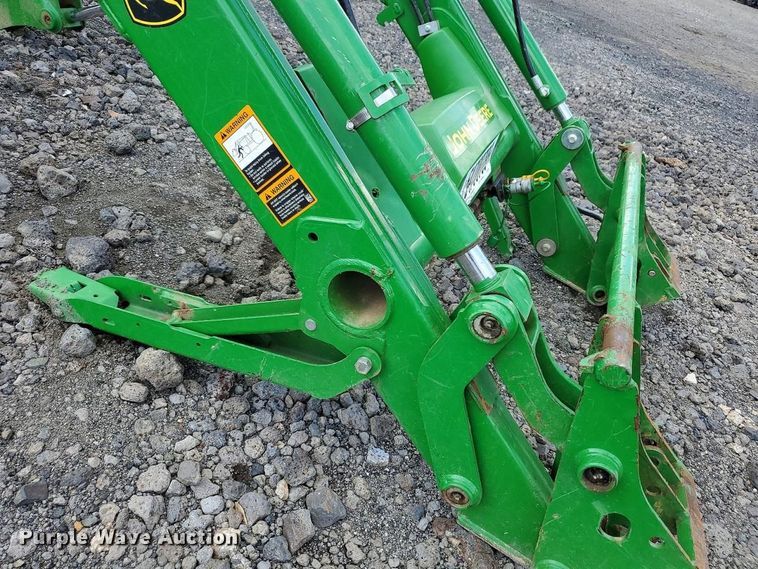 image for item YA3704 2022 John Deere 520M loader