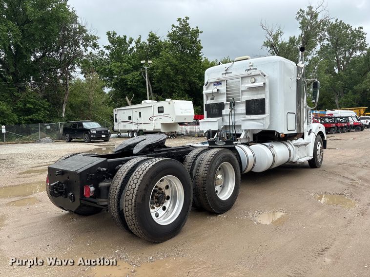 image for item DO5232 2012 Freightliner Coronado semi truck