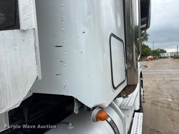 image for item DO5232 2012 Freightliner Coronado semi truck