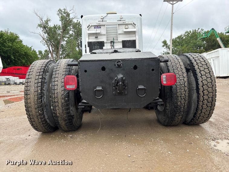 image for item DO5232 2012 Freightliner Coronado semi truck