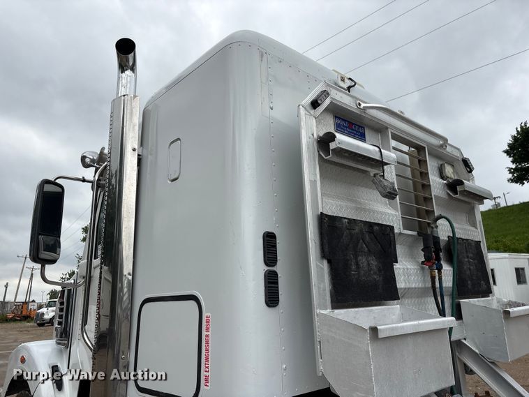 image for item DO5232 2012 Freightliner Coronado semi truck
